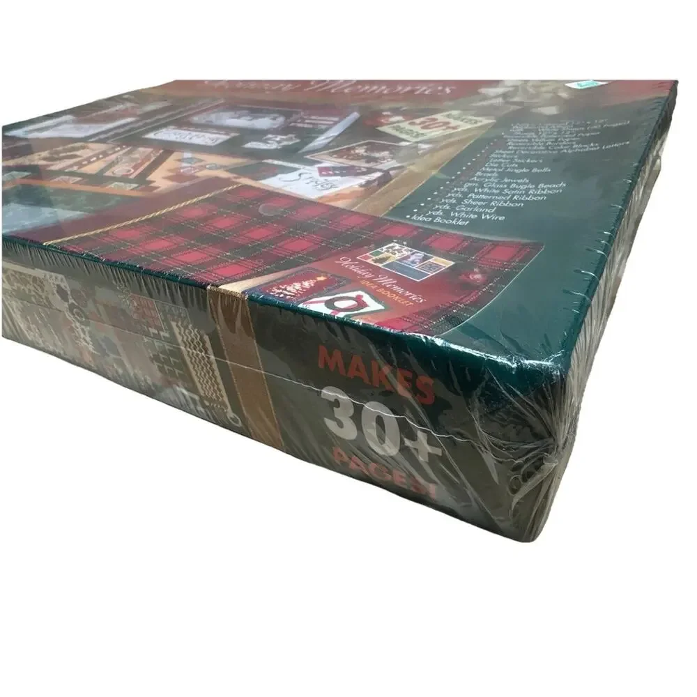 2004 Holiday Memories Scrapbooking Kit Sealed‎ NOS Makes 30 + Pages Christmas